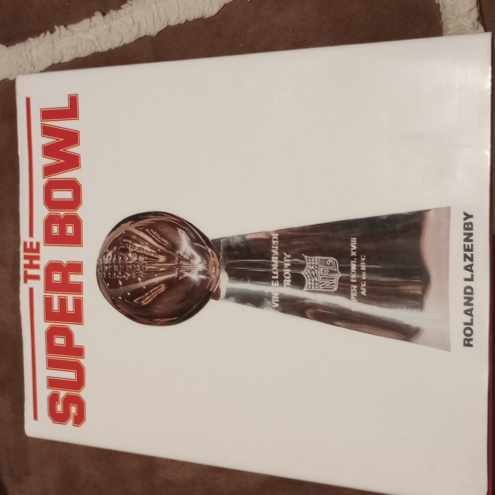 Vintage 1988 "The Super bowl " Book by Roland Lazenby